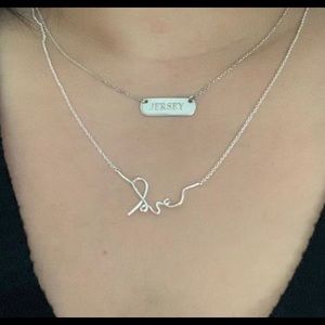 Stella & Dot Love necklace